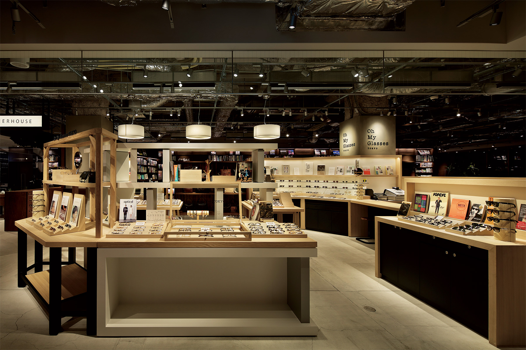 オーマイグラス東京 梅田 蔦屋書店